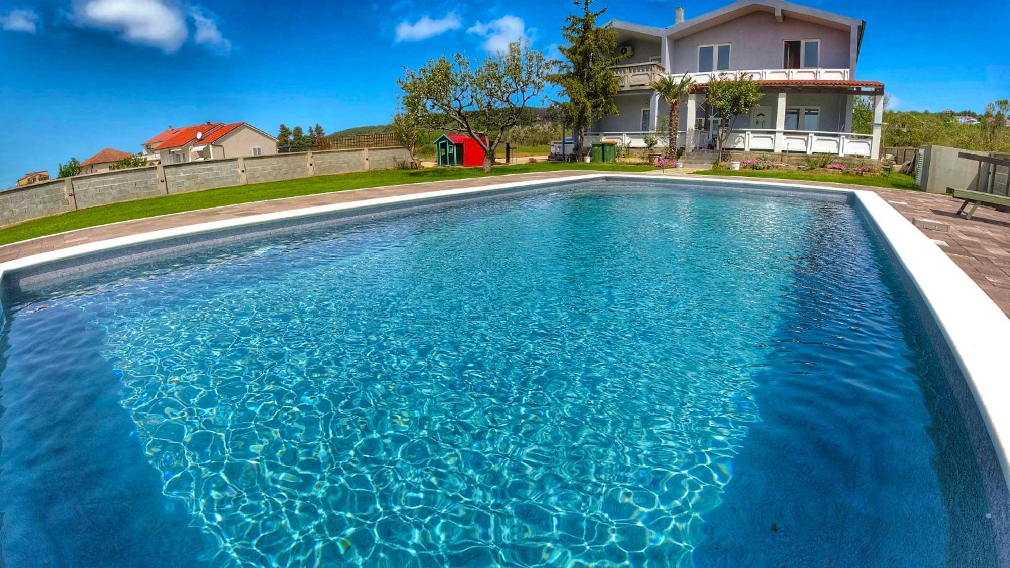 House Rose With Garden And Pool Ljubač Exterior foto